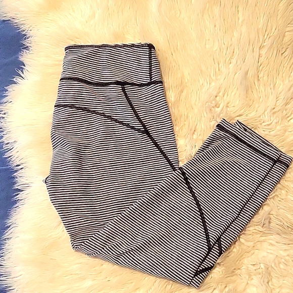 Yoga workout pants - Picture 2 of 2